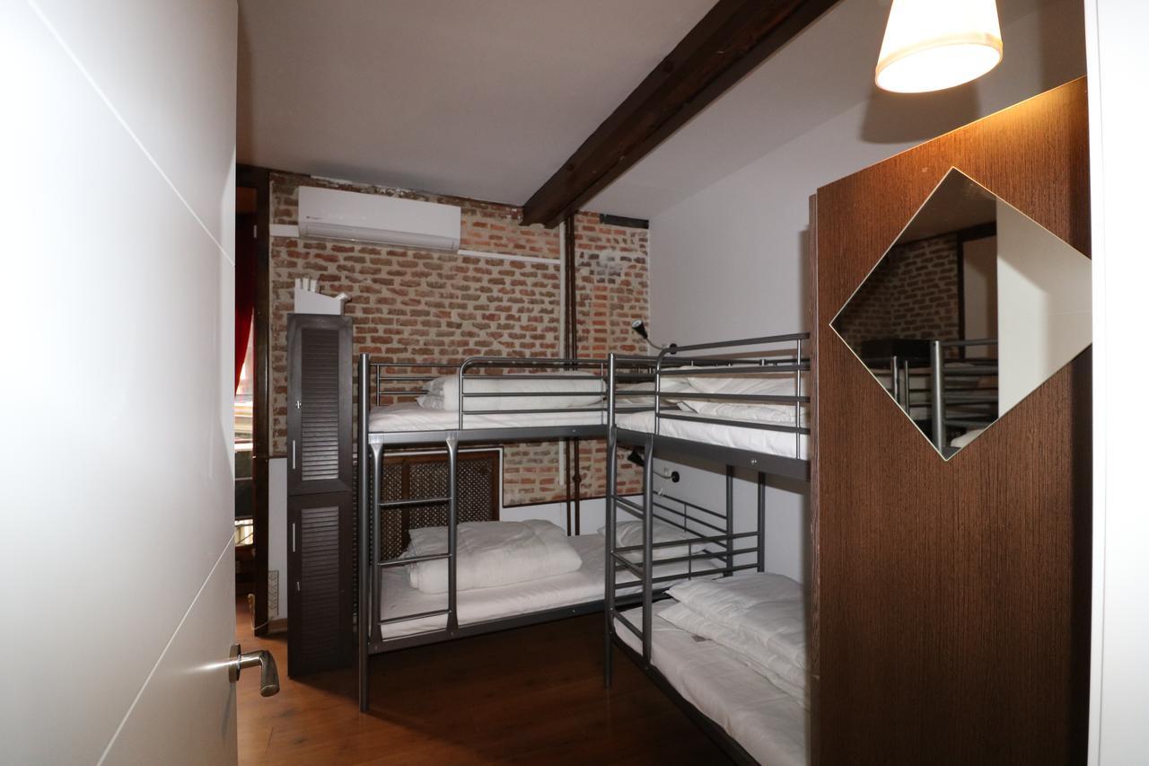 I Love Madrid Hostel Exterior photo